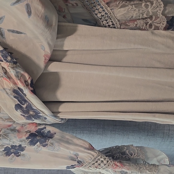 Tempo Paris Floral Blouse - Blue and Pink Boho Style Size Medium - Picture 7 of 7